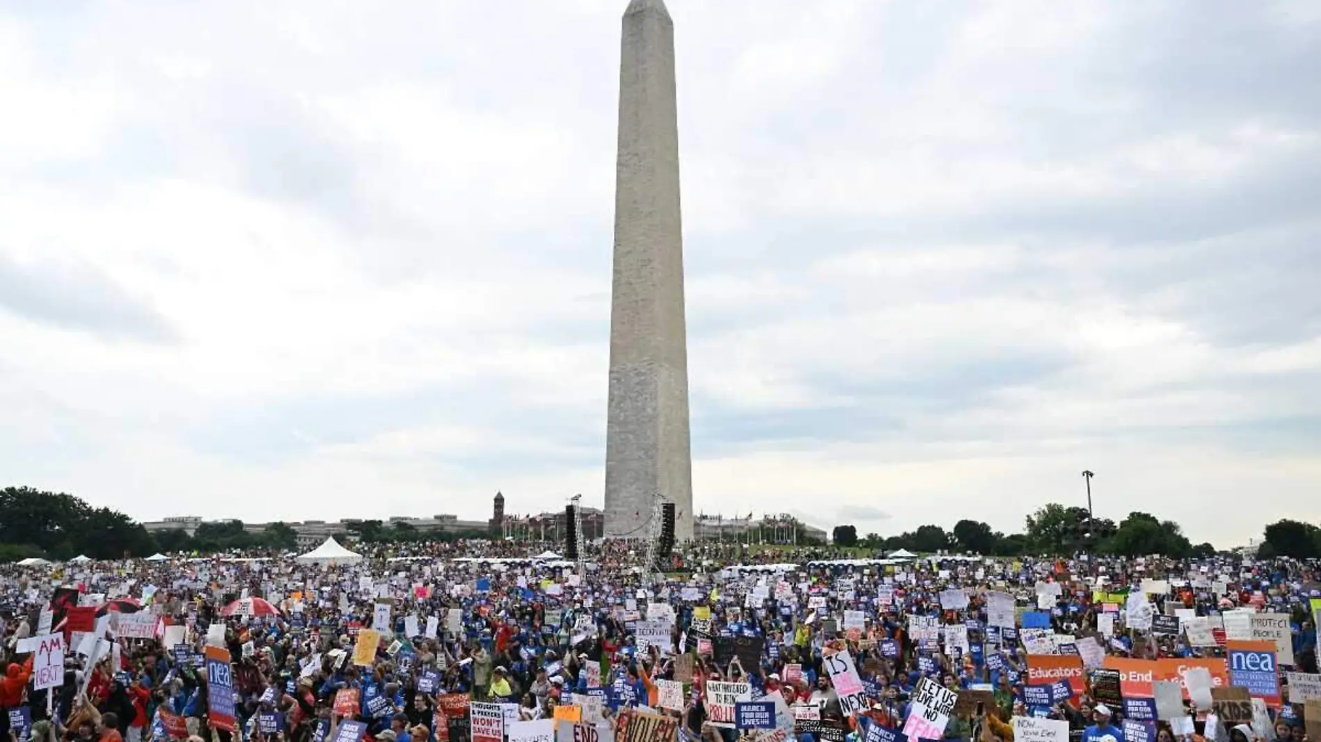 Protesta en Washington contra tiroteos